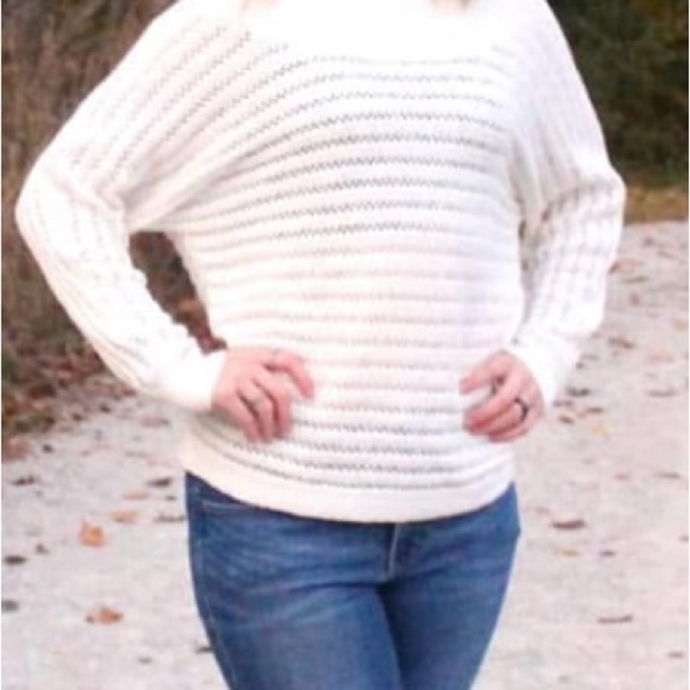 Maurices White Crew Neck Sweater with Classic Knit